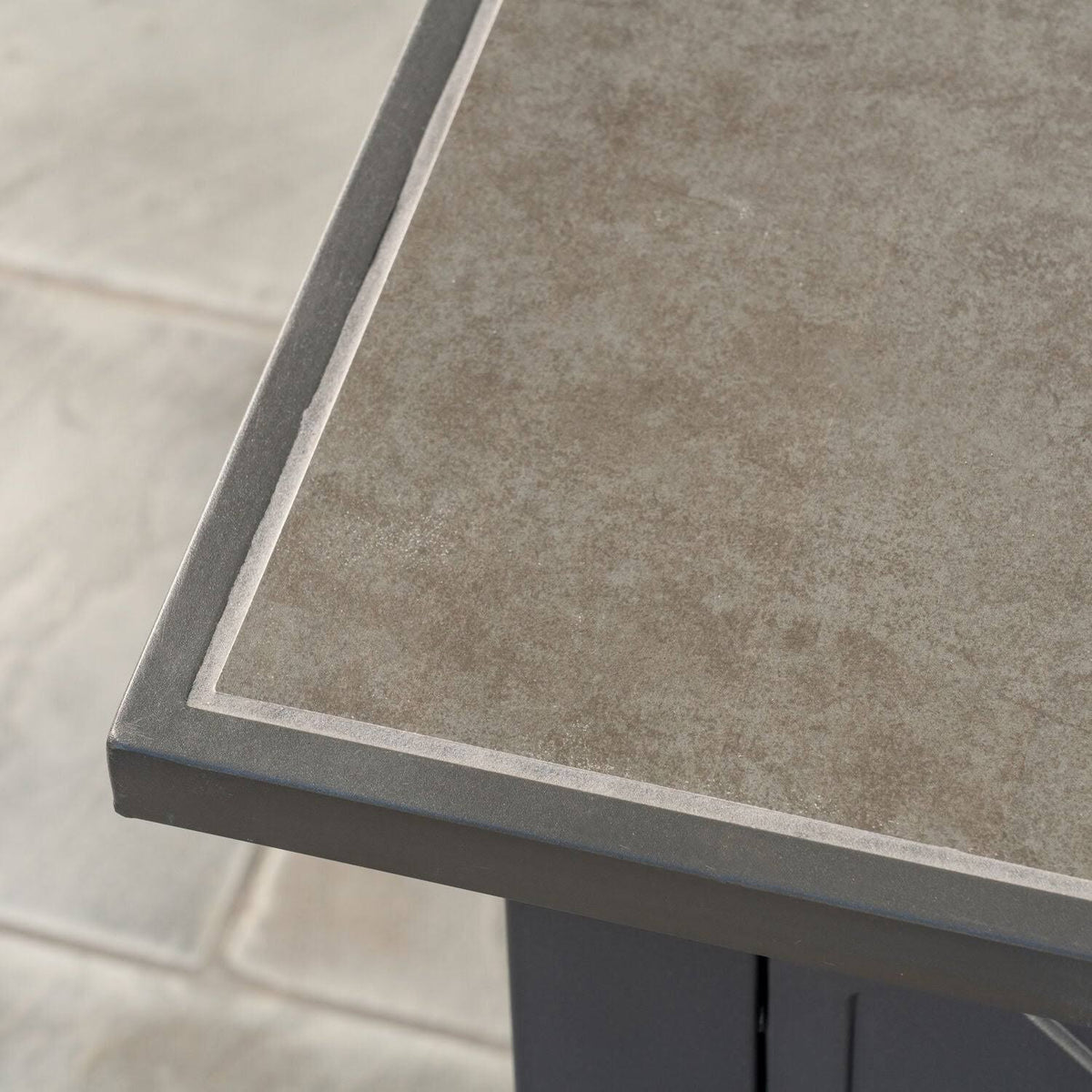 GAS Fire Pit with Tile Top and Light Gray Lava Rocks D51277