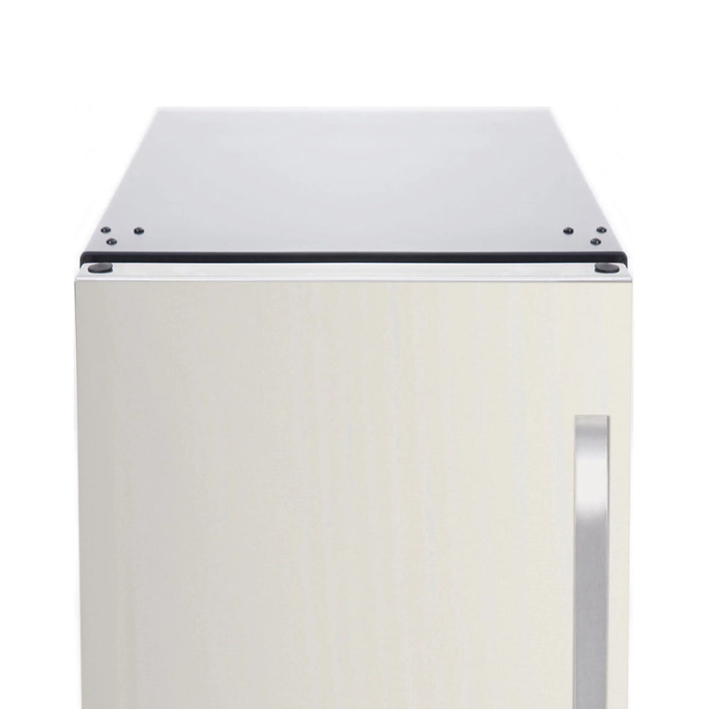 Built-In/Freestanding Ice Maker J8406