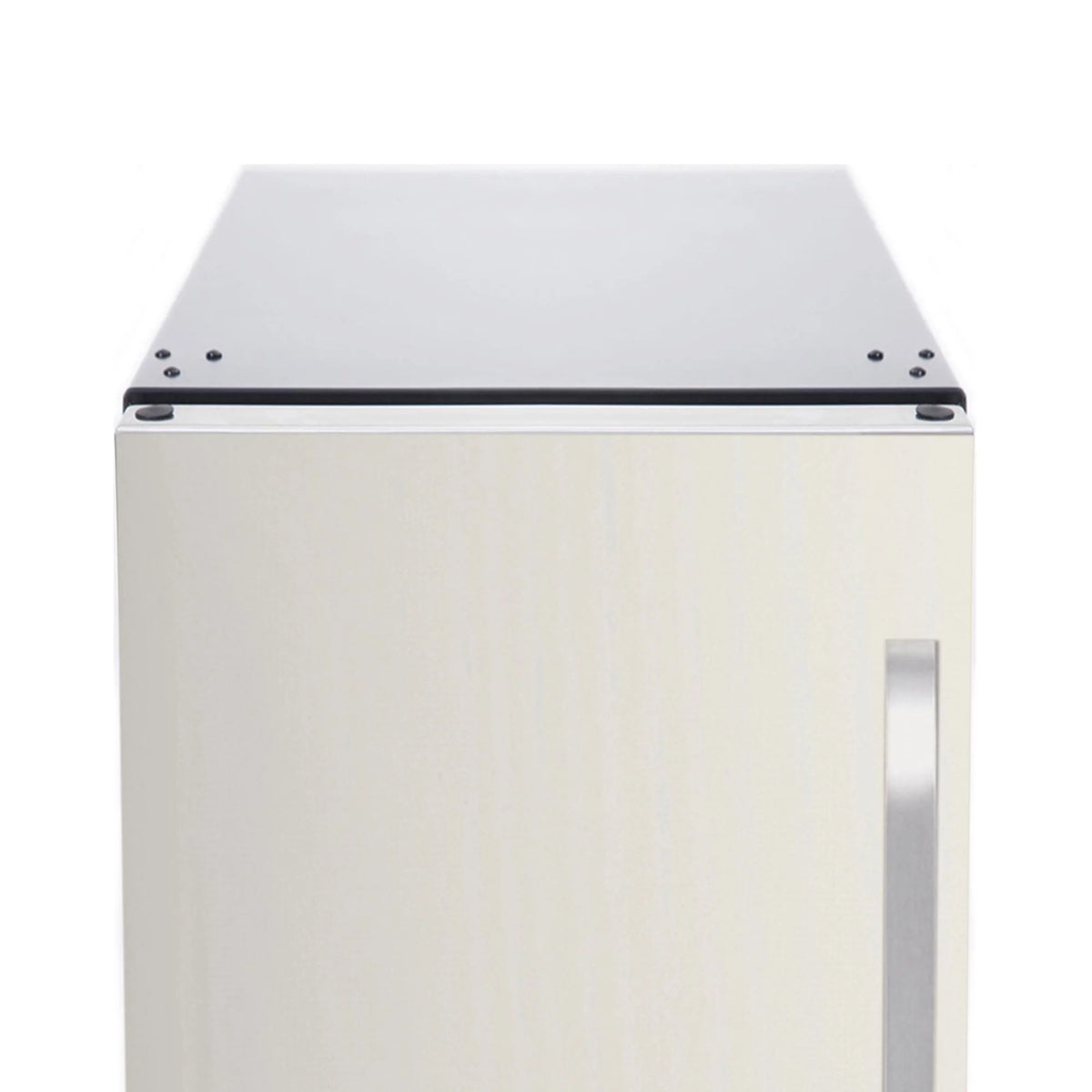 Built-In/Freestanding Ice Maker J8406