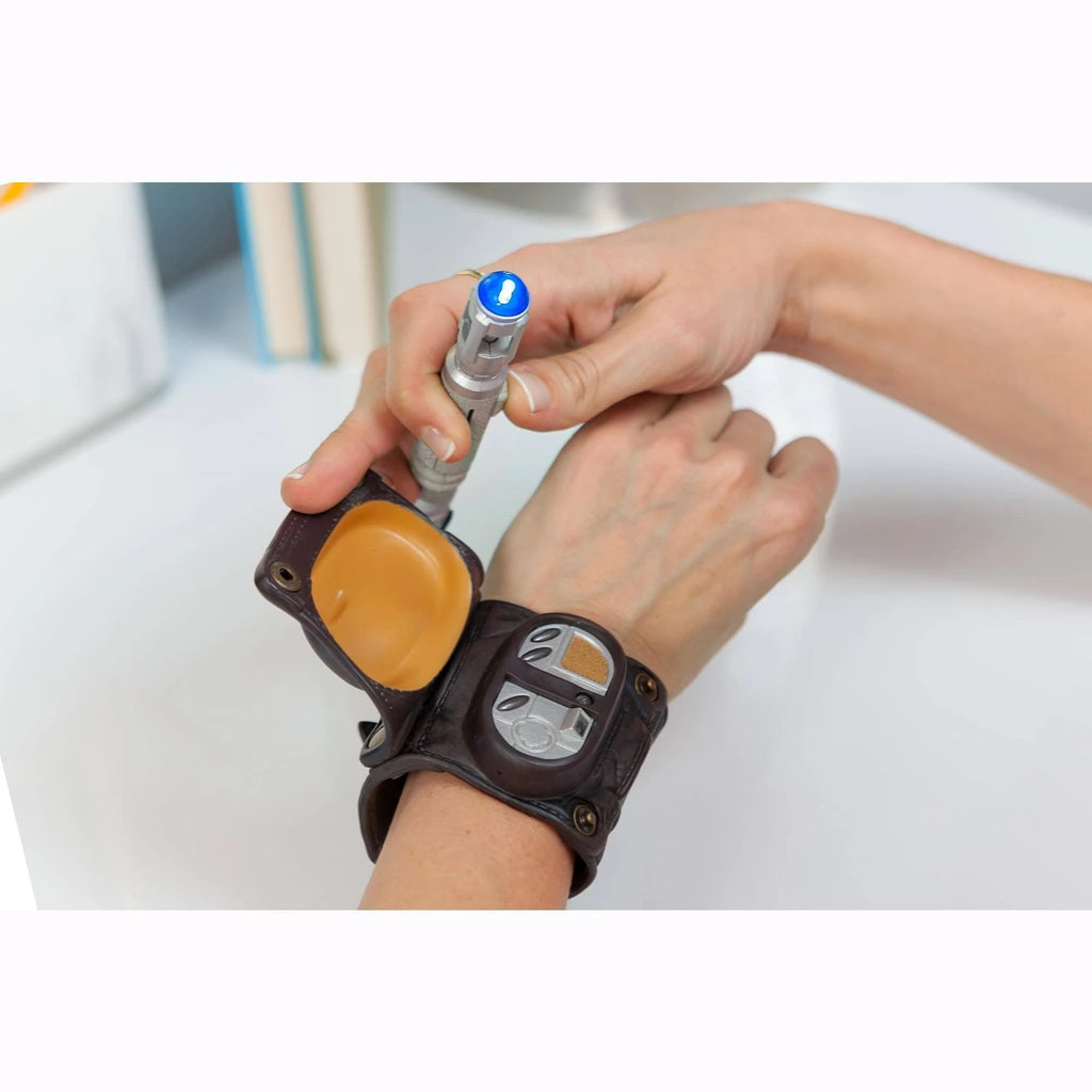 Vortex Manipulator & Mini Sonic Screwdriver S7607