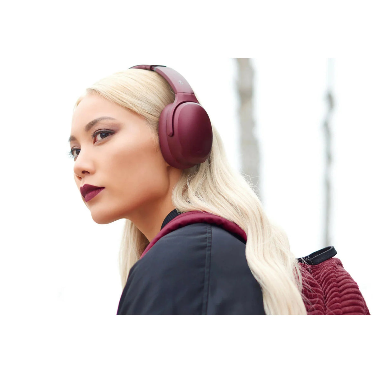 Noise Canceling Wireless Headphones M192