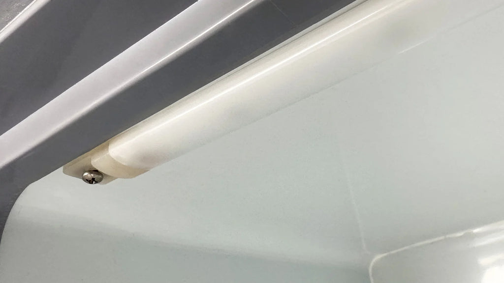 White Curved Glass Top Display Chest Freezer Z472