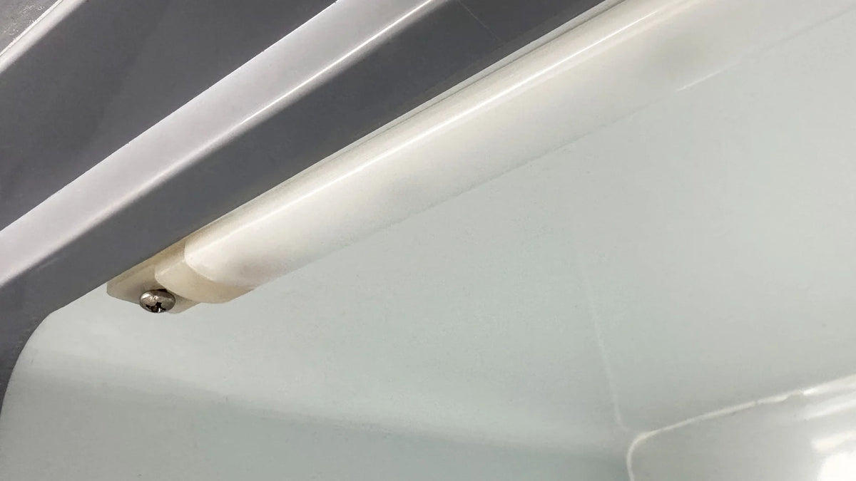 White Curved Glass Top Display Chest Freezer Z472
