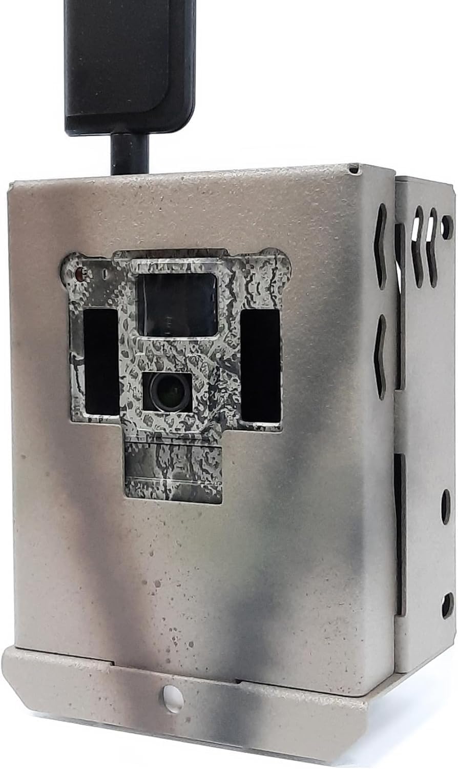 Dual Blackout IR Trail Camera with Security Lock Box, Locking Cable, Solar Panel Charger and 32GB Micro SD E22918