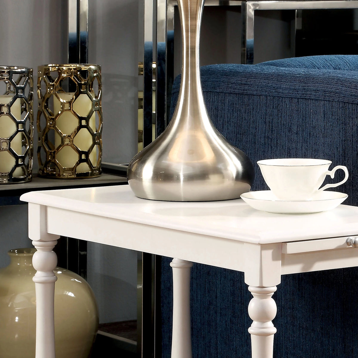 White 25-inch Solid Wood 1-Shelf Side Table X91350