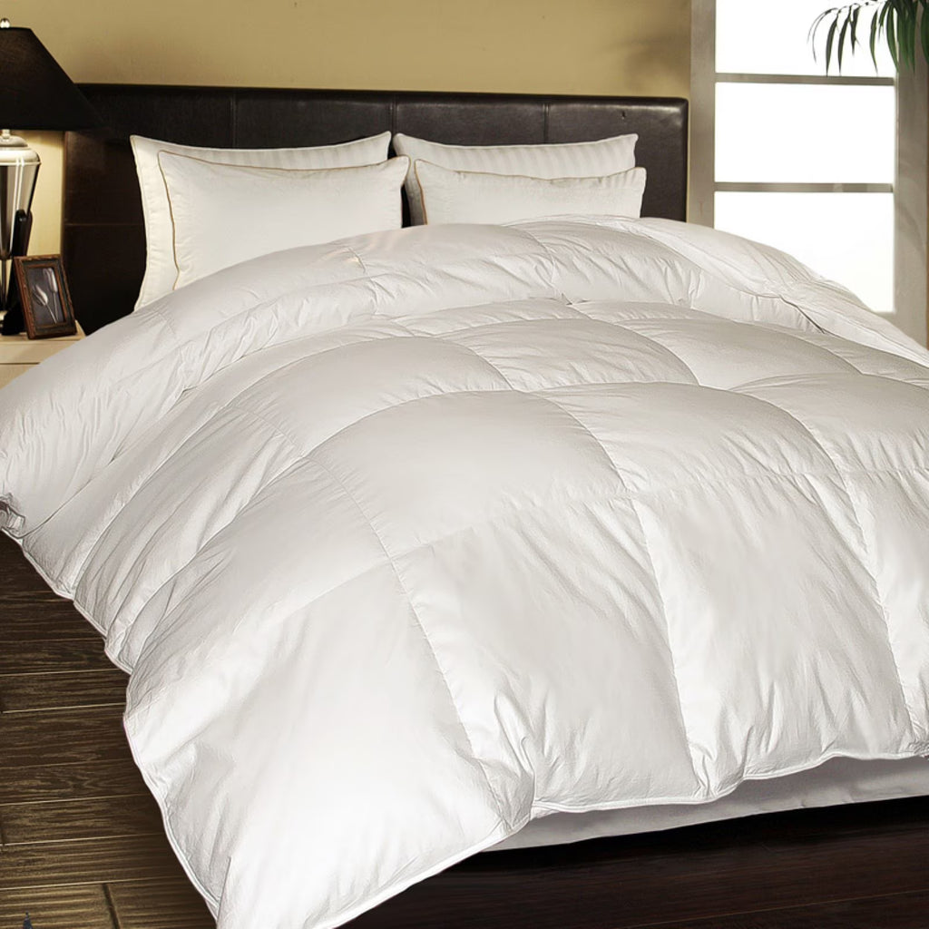 European White Down Comforter M852958