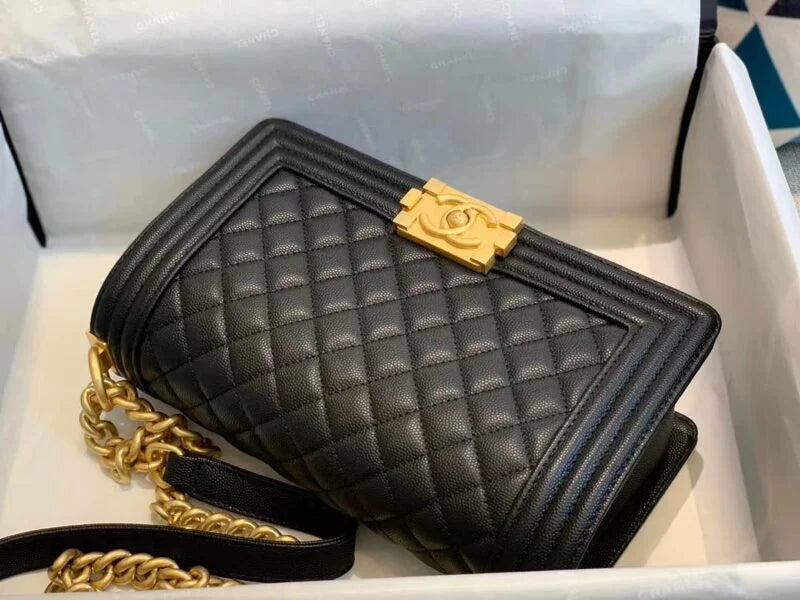 Black Caviar Skin Shoulder Bag J7661