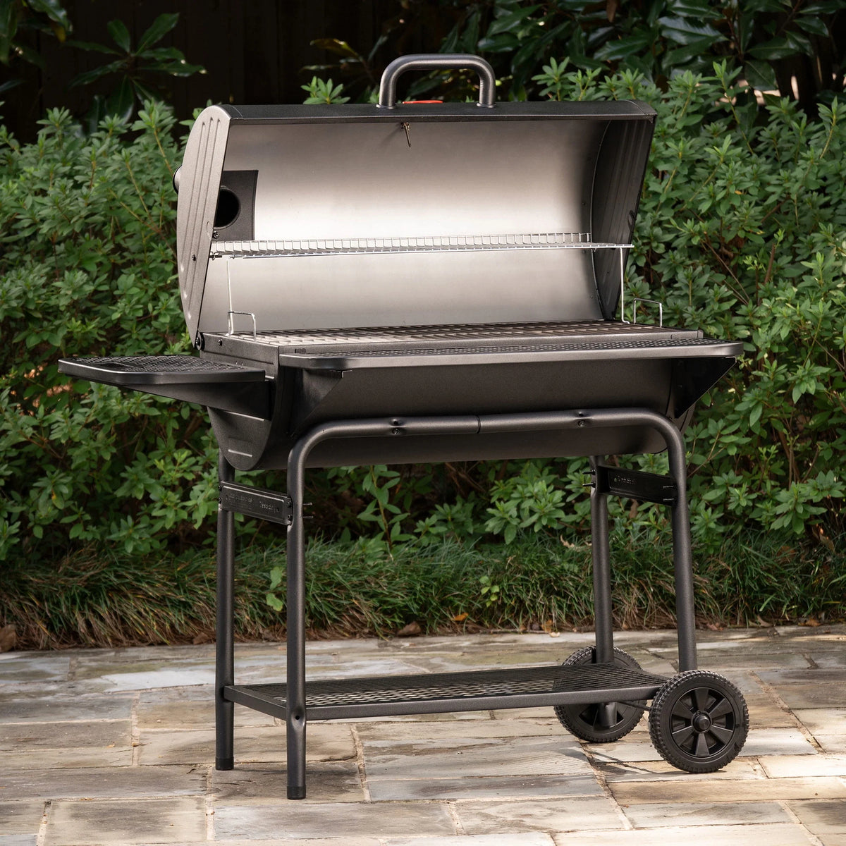 Charcoal Barrel Grill H445220
