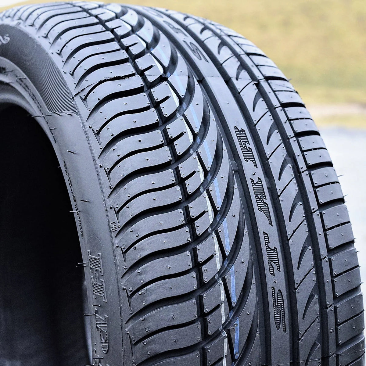 215/60R16 99V XL All Season Performance Tire X579